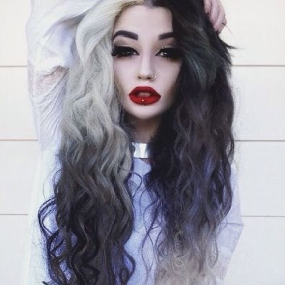 32” 🧟‍♀️BLACK & SILVERISH GREY SPLIT DYE Bang Wig